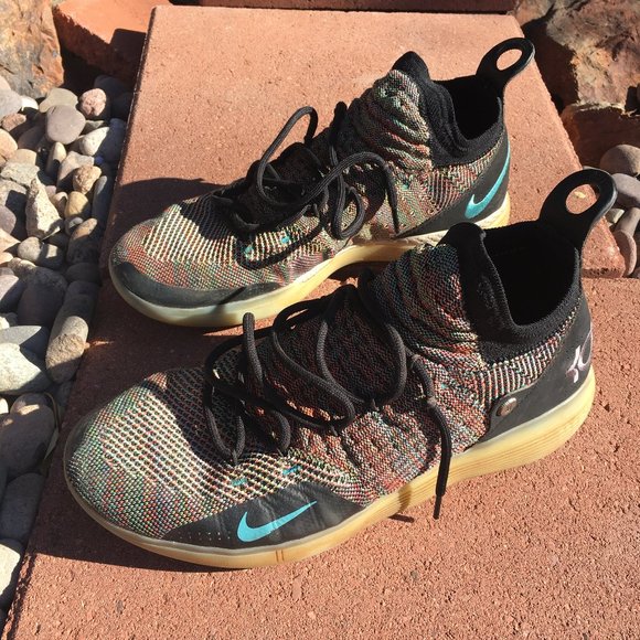 KD XI Shoes - Picture 3 of 4